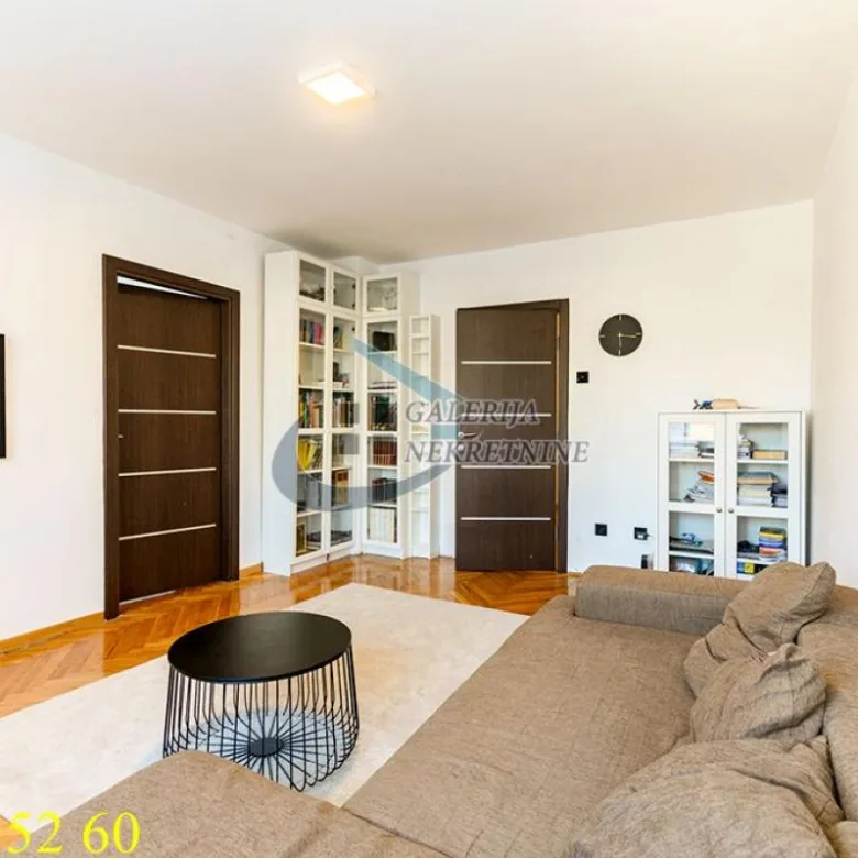 Trosoban stan na prodaju, Knez Mihailova, Beograd, 68m², 570.000 €