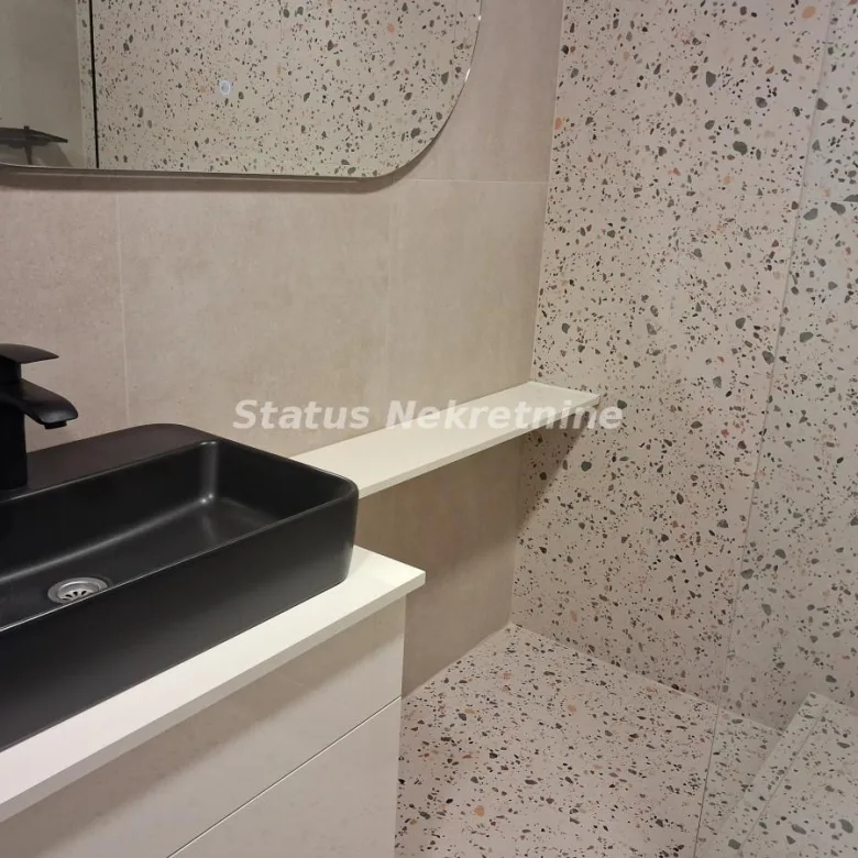 Dvosoban stan na prodaju, Cara Dušana, Novi Sad, 64m², 187.900 €