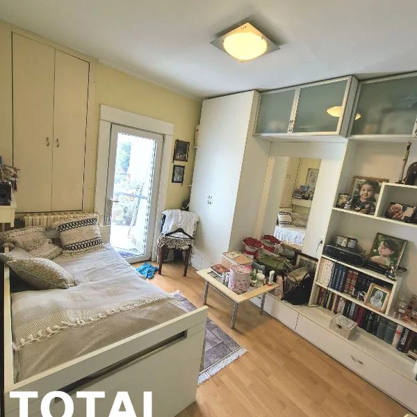 Četvorosoban stan na prodaju, Centar, Novi Sad, 115m², 3. sprat, 290.000 €
