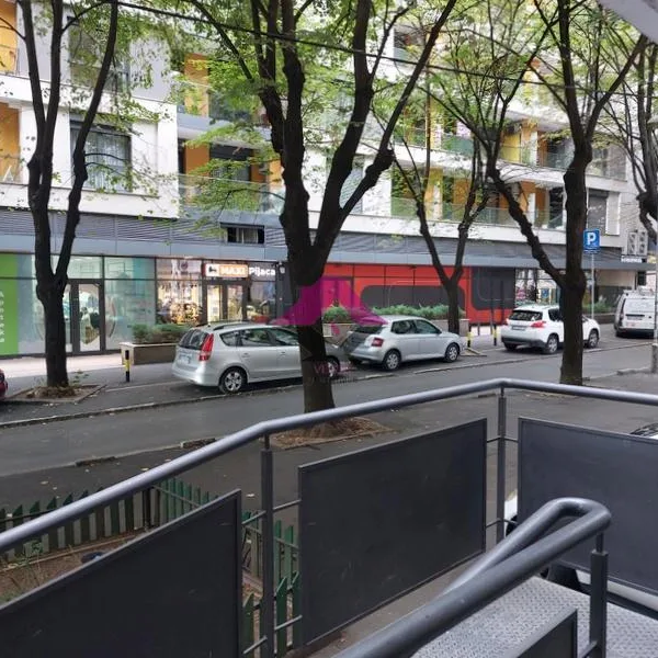 Trosoban stan za izdavanje, Poštanska Štedionica, Beograd, 68m², 1.000 €/mes