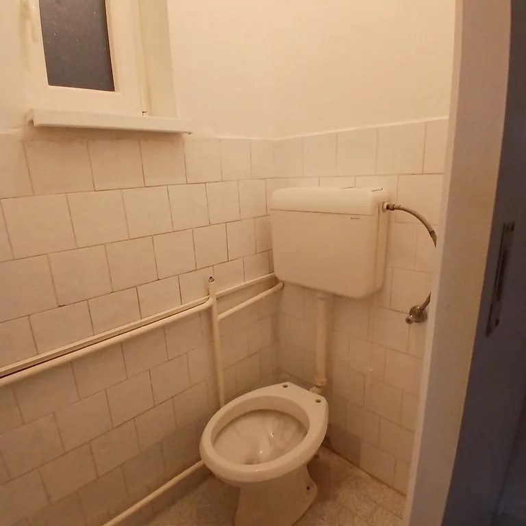Trosoban stan na prodaju, Centar, Novi Sad, 77m², 2. sprat, 215.600 €