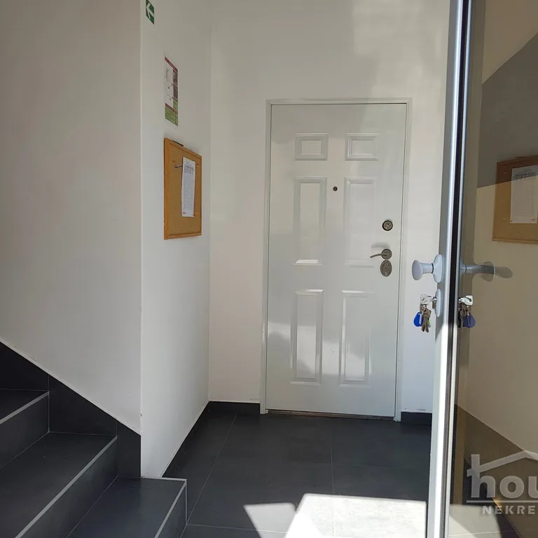 Lokal Izdavanje Novi Sad  539 m2
