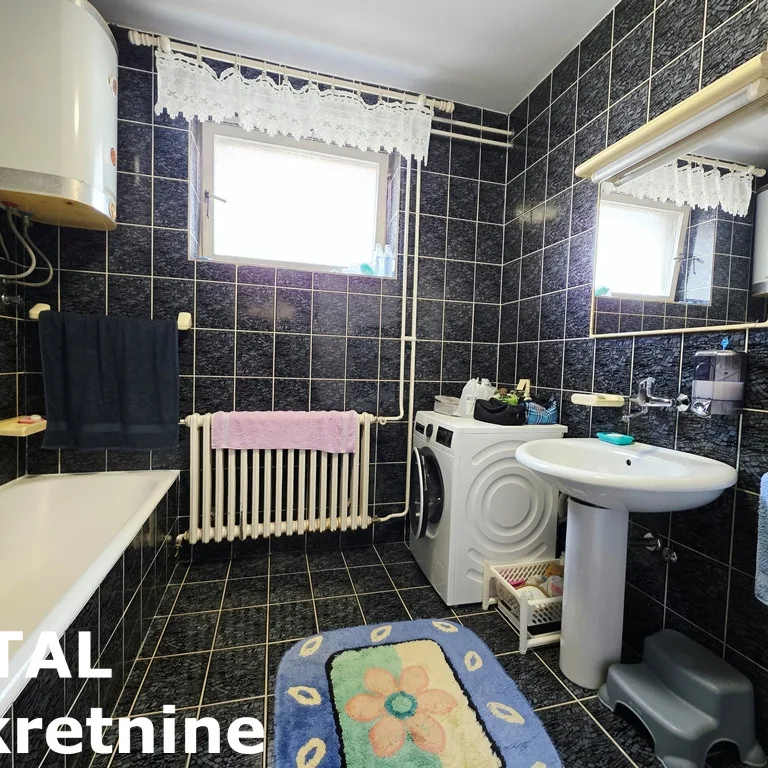 Kuća na prodaju, Blizina Centra, Temerin, 158m², 241.500 €