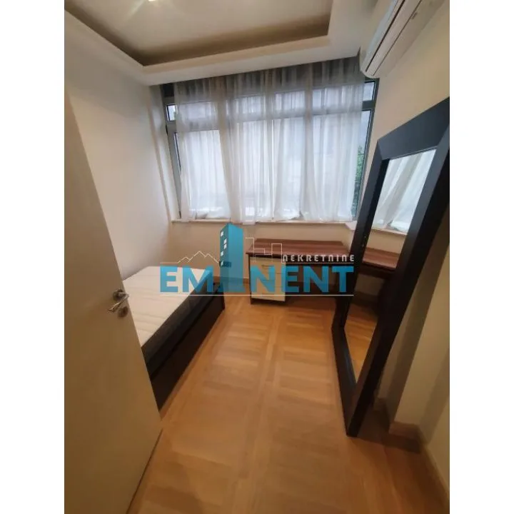 Stan Izdavanje Beograd Dedinje 148 m2