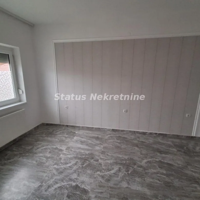 Lokal Izdavanje Novi Sad  30 m2