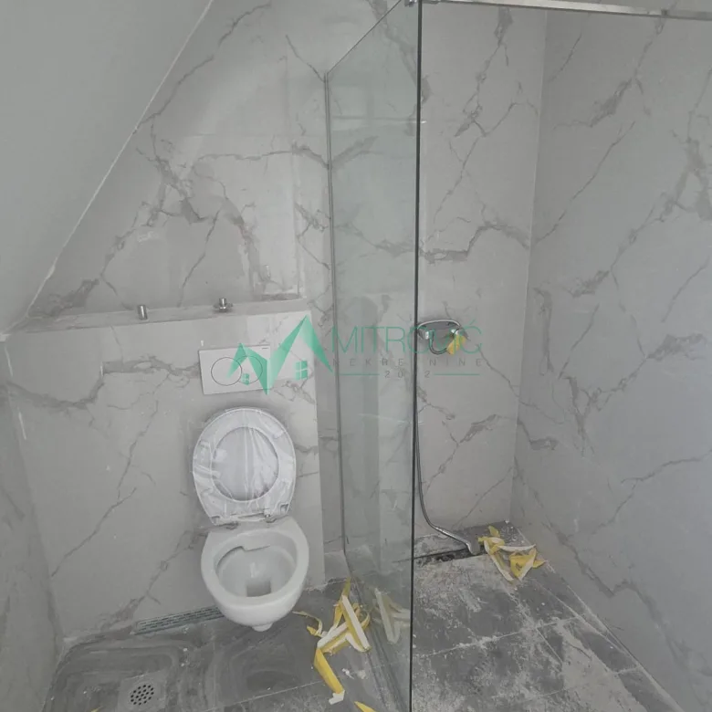 Četvorosoban stan na prodaju, Veternik, Novi Sad, 107m², 153.470 €