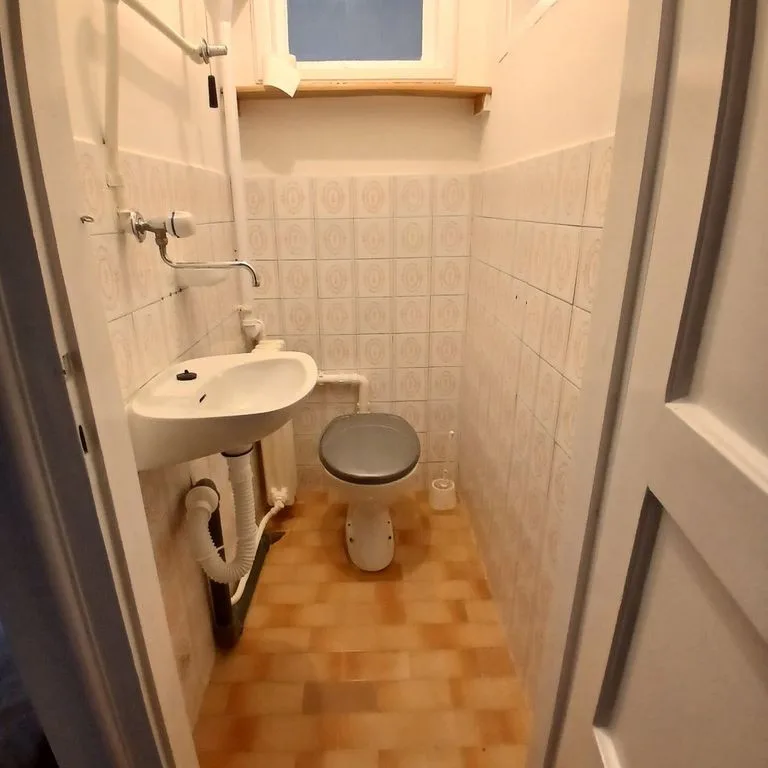 Trosoban stan na prodaju, Centar, Novi Sad, 77m², 2. sprat, 215.600 €