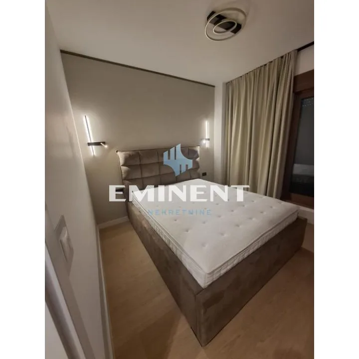 Stan Izdavanje Beograd Blok 64 43 m2
