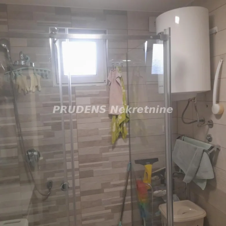 Kuća na prodaju, Surčin, Beograd, 243m², 350.000 €