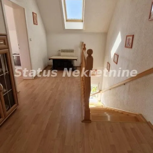 Kuća Prodaja Temerin  288 m2