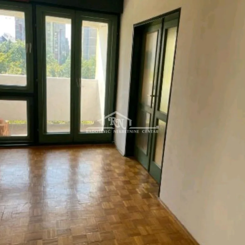 Stan Izdavanje Beograd Vidikovac 77 m2