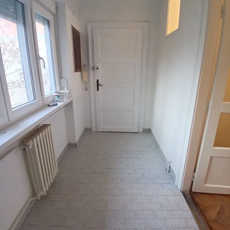 Trosoban stan na prodaju, Centar, Novi Sad, 77m², 2. sprat, 215.600 €