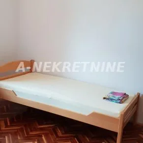Četvorosoban stan za izdavanje, Sremska Kamenica, Novi Sad, 80m², 400 €/mes