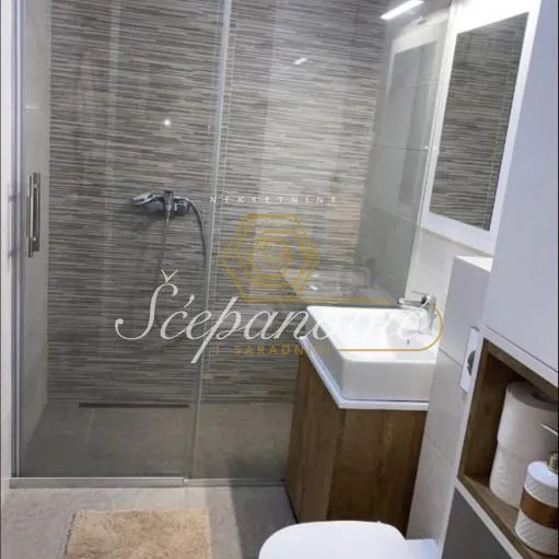 Dvosoban stan za izdavanje, Grbavica, Novi Sad, 46m², 800 €/mes