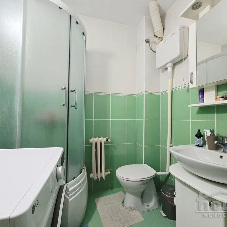 Troiposoban stan na prodaju, Centar, Novi Sad, 75m², 3. sprat, 210.000 €