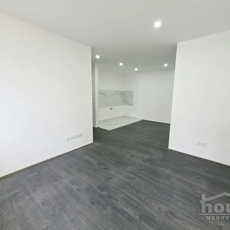 Kuća Prodaja Novi Sad  200 m2