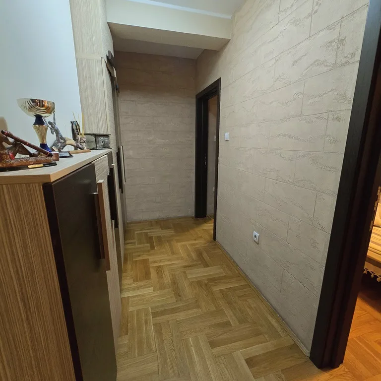 Stan Prodaja Novi Sad  95 m2