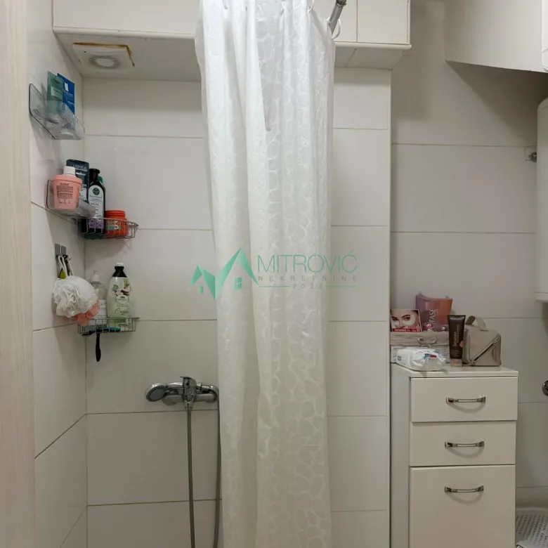Stan Prodaja Novi Sad  44 m2