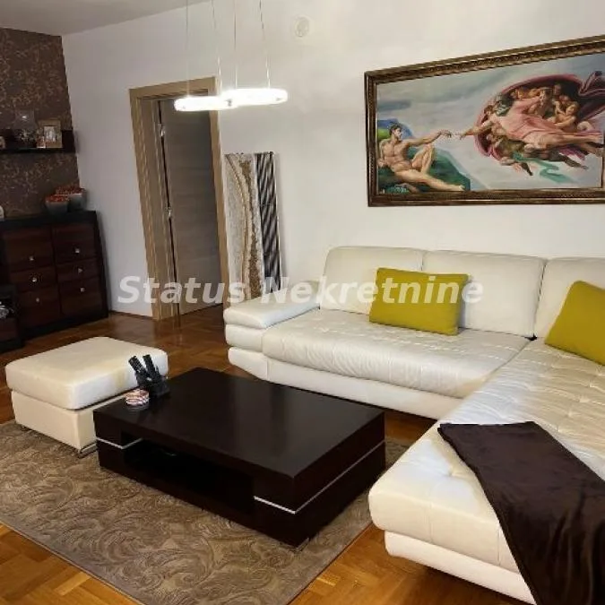 Stan Prodaja Novi Sad  120 m2