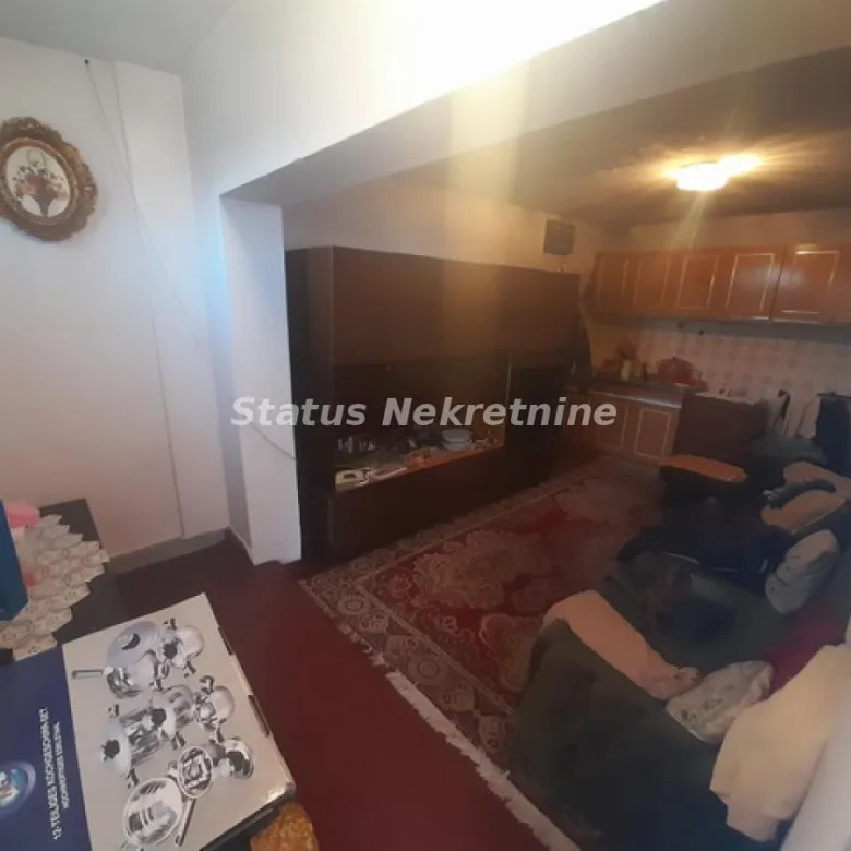 Kuća Prodaja Inđija  180 m2