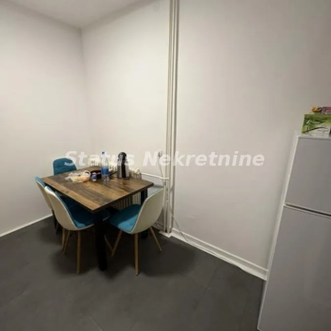 Lokal za izdavanje, Centar, Novi Sad, 120m², 1.100 €/mes