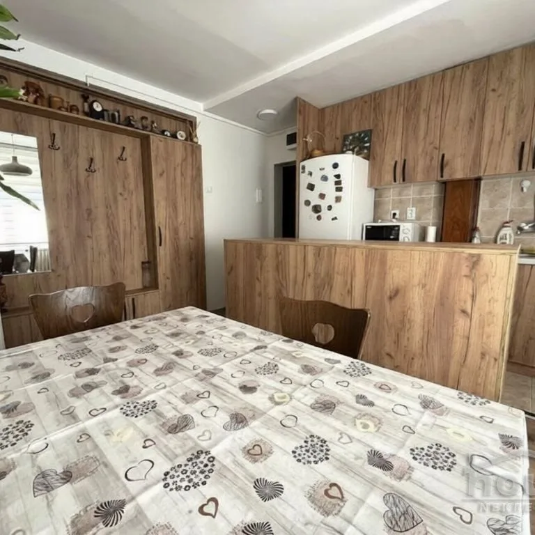 Stan Izdavanje Novi Sad  67 m2