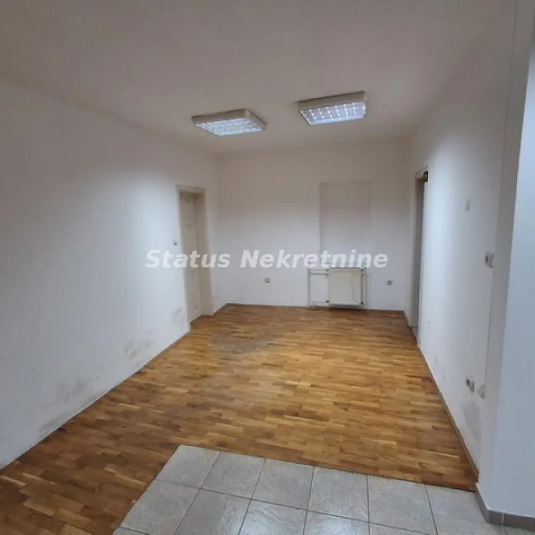 Petosoban stan za izdavanje, Centar, Novi Sad, 170m², 1.000 €/mes