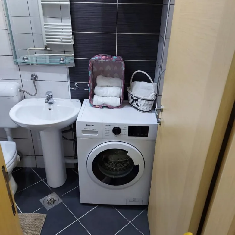 Stan Izdavanje Novi Sad  40 m2