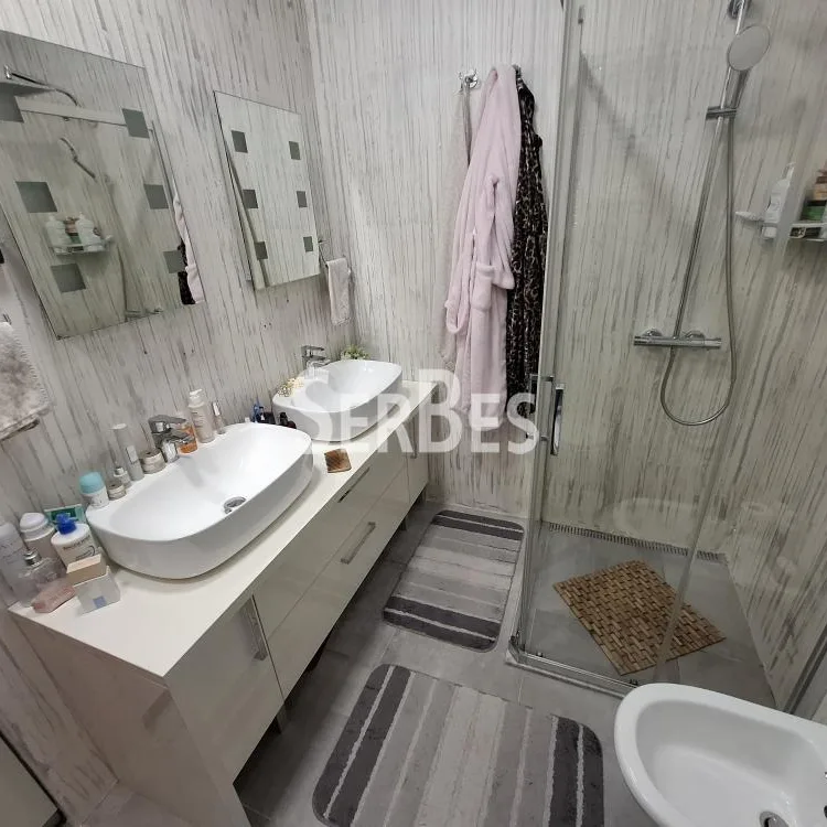 Petosoban stan na prodaju, Grbavica, Novi Sad, 358m², 646.840 €