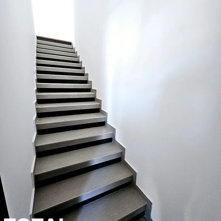 Četvorosoban stan na prodaju, Bulevar Oslobođenja, Novi Sad, 104m², 3. sprat, 320.320 €