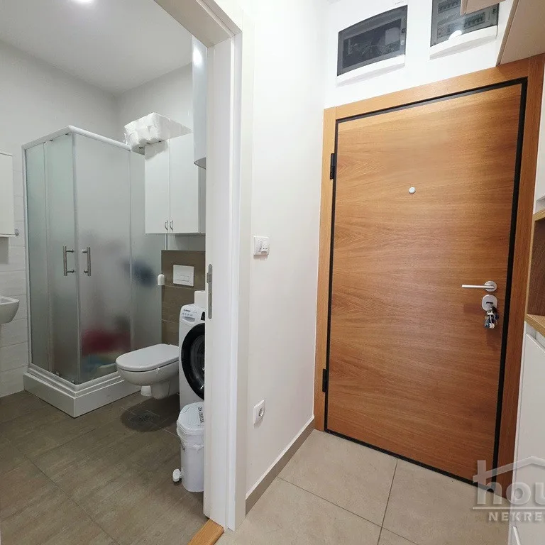 Stan Prodaja Novi Sad  33 m2