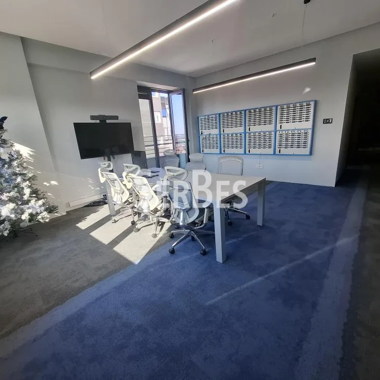Lokal za izdavanje, Bulevar Oslobođenja, Novi Sad, 153m², 1.936 €/mes