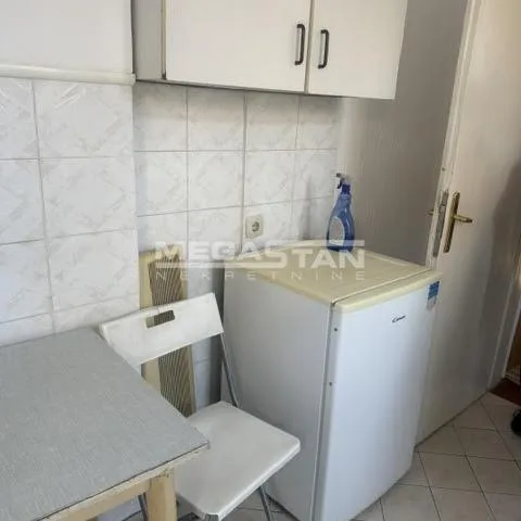 Stan Izdavanje Beograd Južni Bulevar 38 m2