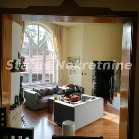 Kuća Prodaja Vrdnik  860 m2