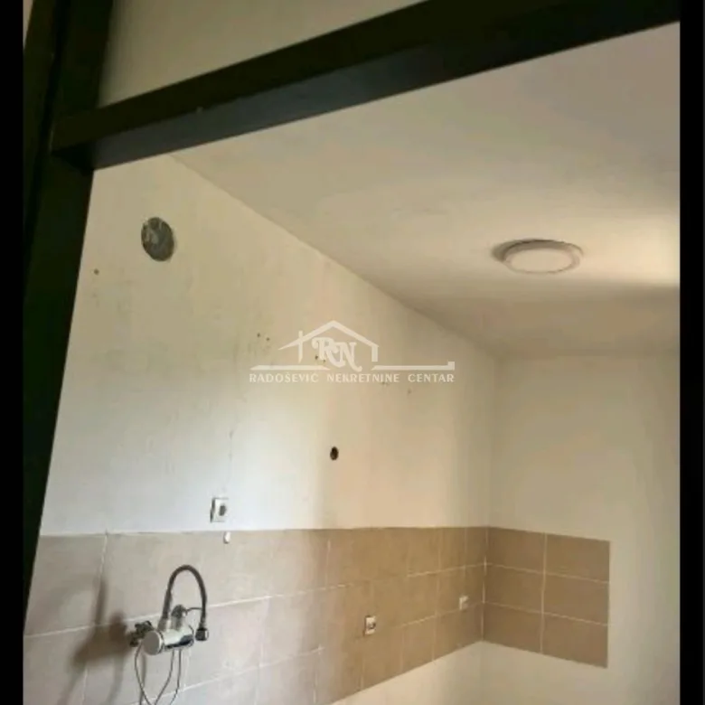 Trosoban stan za izdavanje, Vidikovac, Beograd, 77m², 650 €/mes