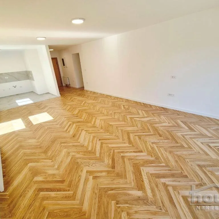 Stan Prodaja Novi Sad  101 m2