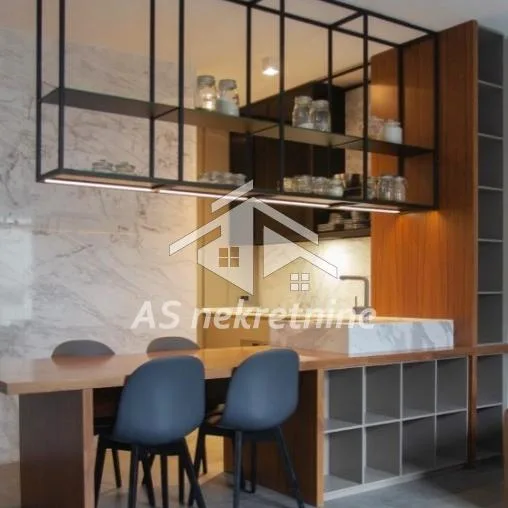 Stan Izdavanje Beograd Južni Bulevar 62 m2