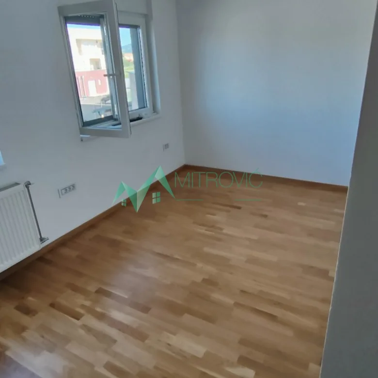 Stan Prodaja Novi Sad  76 m2