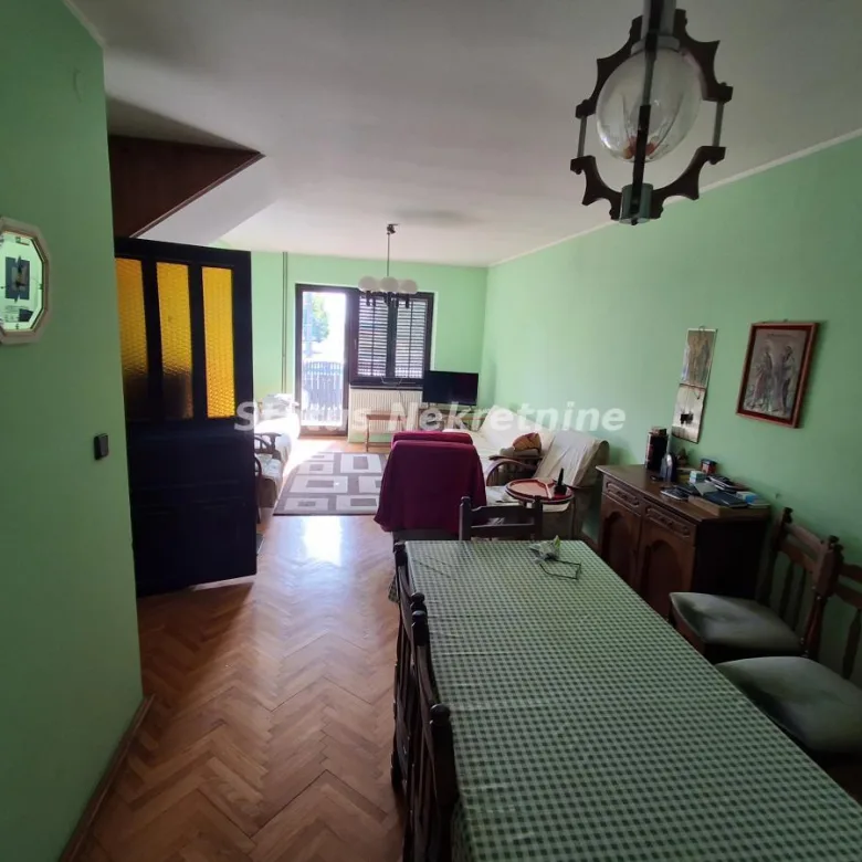 Kuća Prodaja Novi Sad  170 m2