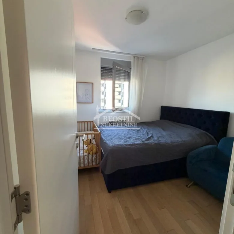 Stan Izdavanje Beograd Cvetkova Pijaca 62 m2