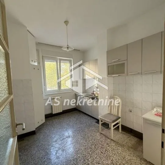 Stan Izdavanje Beograd Pravni Fakultet - Vračar 80 m2