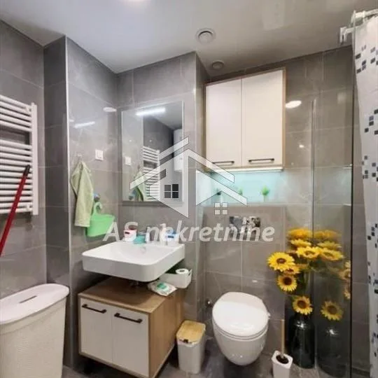 Dvosoban stan za izdavanje, Blok 65, Beograd, 54m², 1. sprat, 1.100 €/mes
