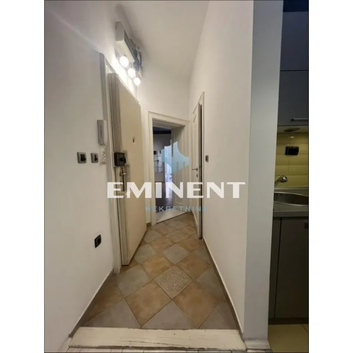 Trosoban stan za izdavanje, Centar, Beograd, 80m², 1.800 €/mes