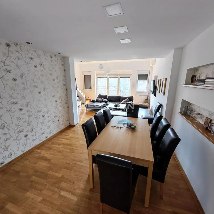 Kuća na prodaju, Margita, Pančevo, 240m², 320.000 €