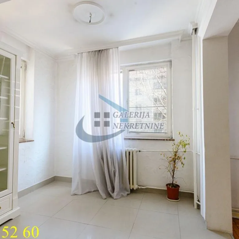 Četvorosoban stan na prodaju, Centar, Beograd, 105m², 349.000 €