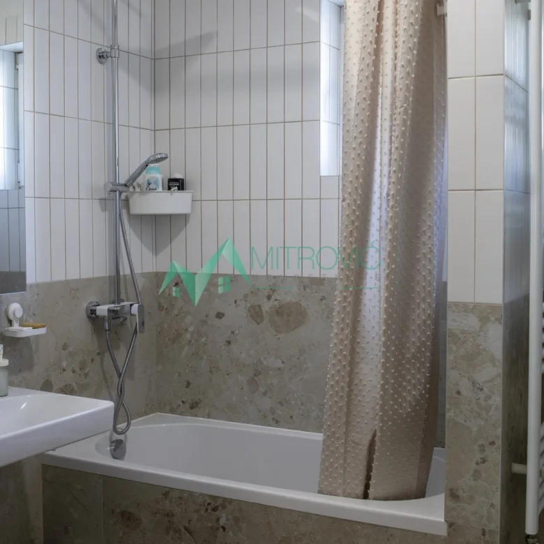 Trosoban stan na prodaju, Podbara, Novi Sad, 72m², 230.700 €