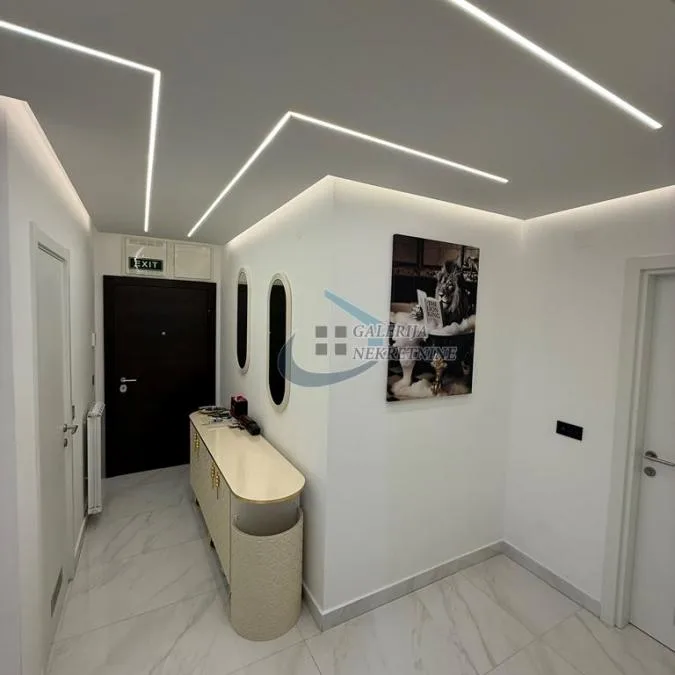 Trosoban stan na prodaju, Đeram Pijaca, Beograd, 70m², 420.000 €