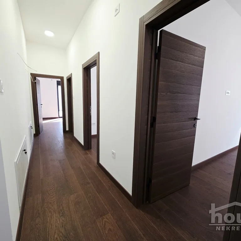 Stan Prodaja Novi Sad  140 m2