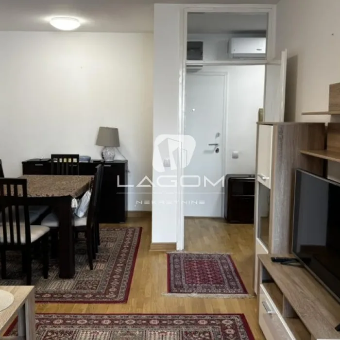 Stan Prodaja Beograd Blok 71 67 m2