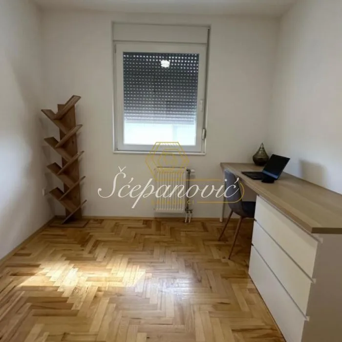 Stan Prodaja Novi Sad  65 m2